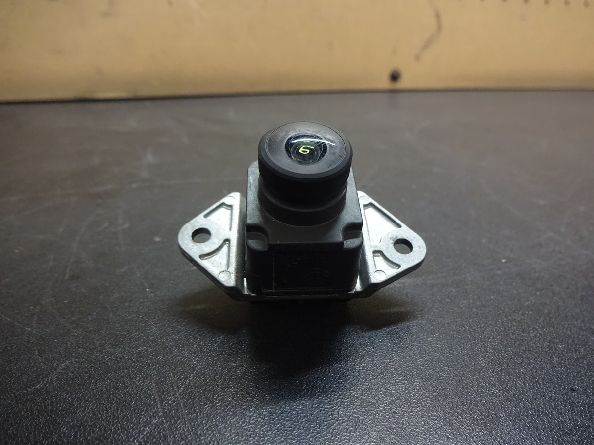 Pre-Owned 2020 Jeep Grand Cherokee Rear Lift Gate Mounted Camera  (Good)