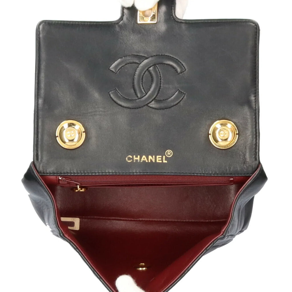 Pre-Owned Chanel matelasse handbag lambskin black ladies  (Good)