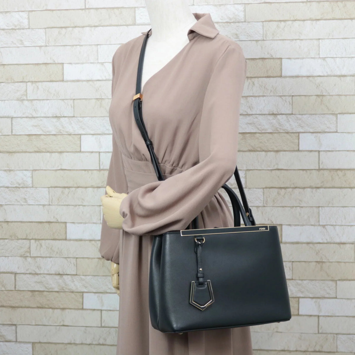 Pre-Owned  Shoulder Bag Handbag Toujour Black Ladies (Good)
